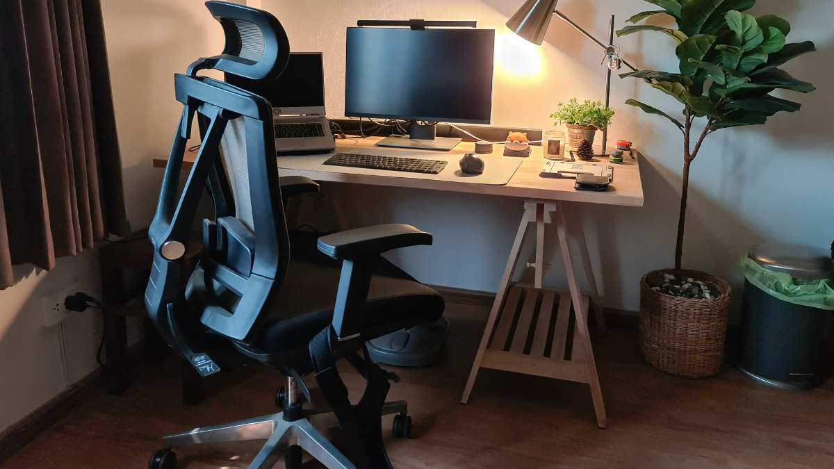Best office chair with adjustable lumbar support in the UK